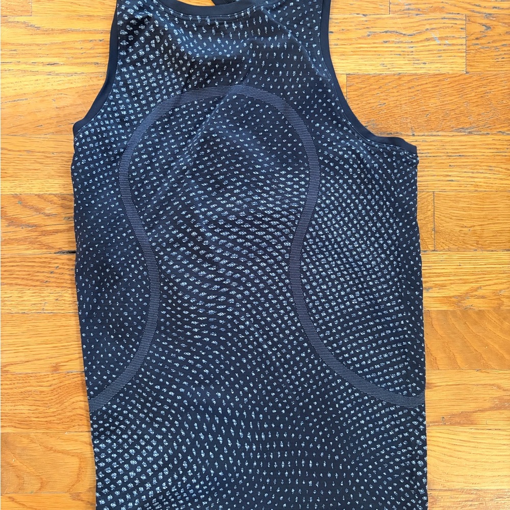 lululemon athletica Black and Gray swiftlyTank Top 4 EUC